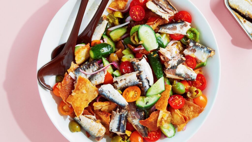 Recipe for chopped salad with sardines and preserved lemon